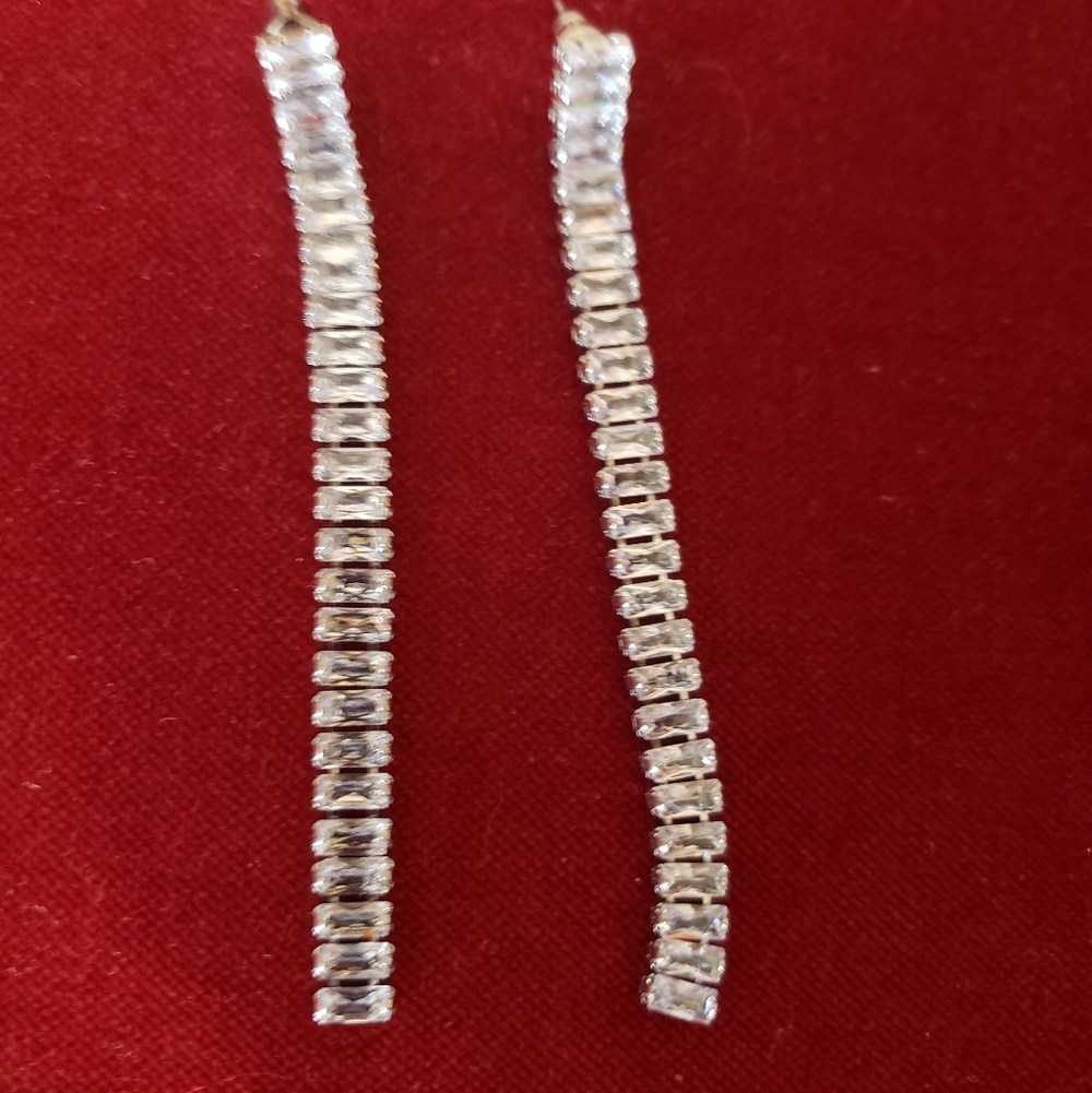 Glam Silvertoned Rhineston Drop Earrings 3"long